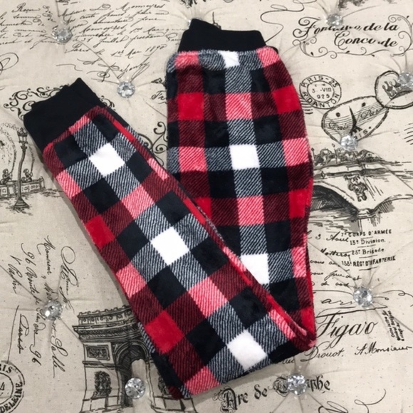 Kids Sleep Nation 3-Piece Polar Bear Pyjamas - Picture 7 of 7